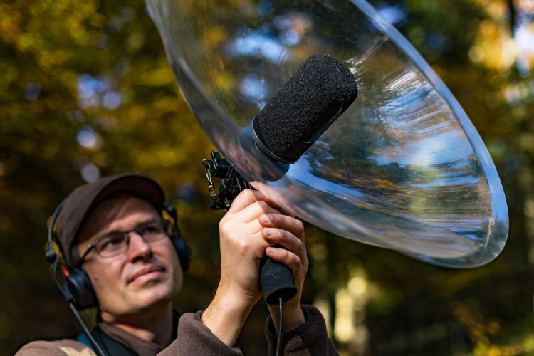 Photographie : J-F Hamard. Marc Namblard, audio-naturaliste