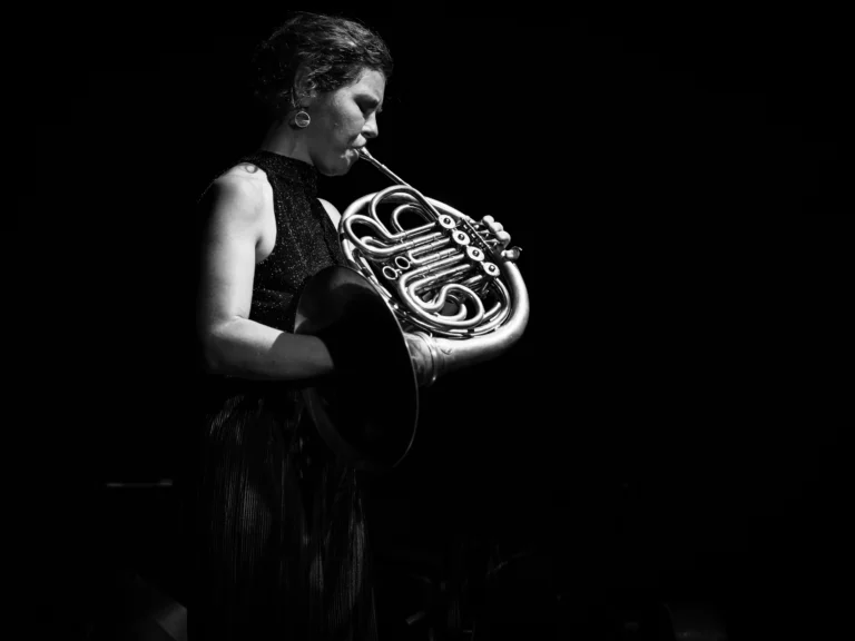 Hydratmos : le cor vaporeux d&rsquo;Elena Kakaliagou